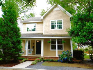 1256 Shamrock St, Macon, GA 31201-1830