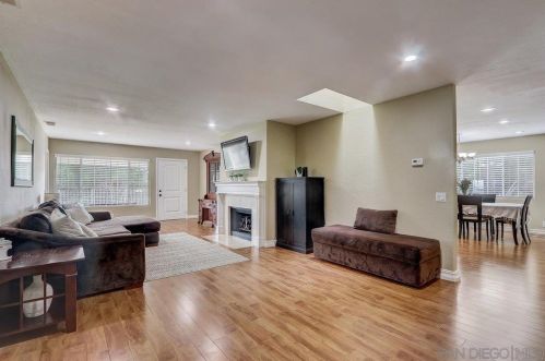 145 El Valle Opulento, Vista CA 92083-7708 exterior