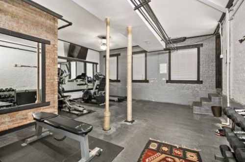 6112 Winthrop Ave, Chicago, IL 60660-2486