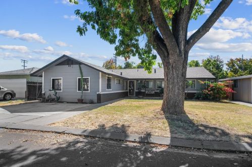 1314 Oakwood Dr, Modesto, CA 95350-4849
