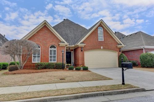 1880 Woodberry Run Dr, Lithonia, GA 30078-5667