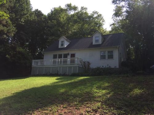 512 Kay Dr, Easley, SC 29640-8905