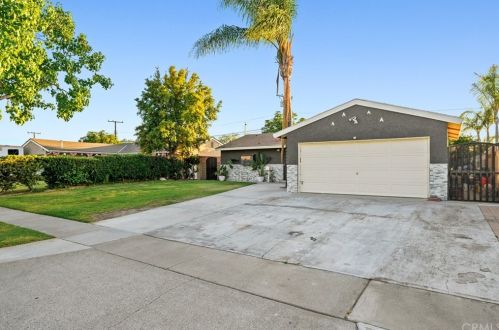1325 Moonstone St, Anaheim, CA 92804-4622