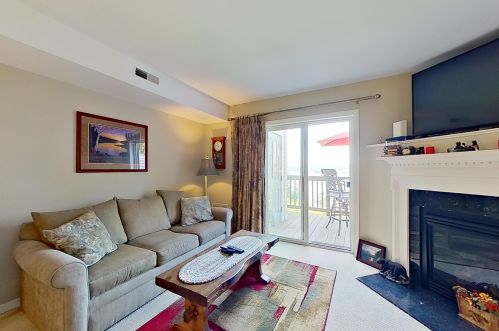 22 Brady Way, Laconia, NH 03246-1665