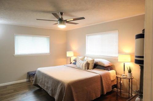 3423 Gladiolus Ln, Dallas TX  75233-3803 exterior