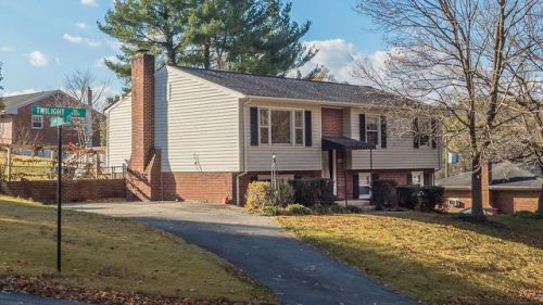 5552 Twilight Rd, Roanoke, VA 24019-2540