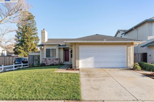 71 Bayport Ct, San Carlos, CA 94070-2544