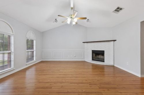 403 Hollyberry Dr, Midlothian TX  76063-3176 exterior