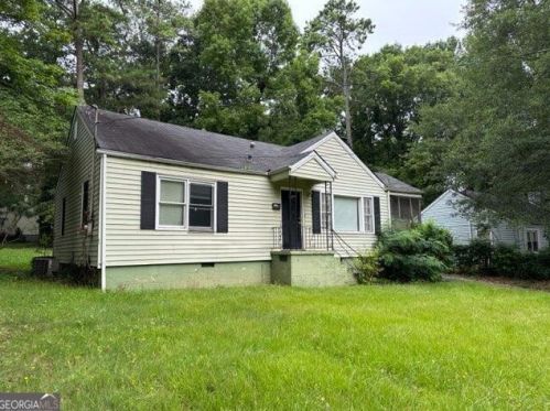 2983 Harlan Dr, Atlanta GA  30344-3758 exterior