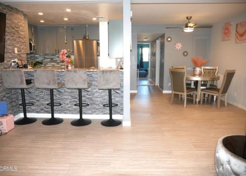 1940 Heywood St, Simi Valley, CA 93065-3586