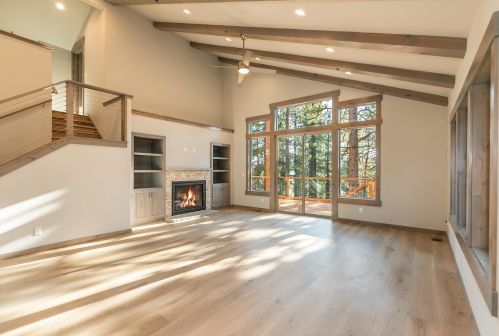 11102 Sitzmark Way, Truckee CA  96161-6128 exterior