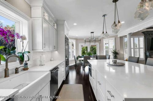 15 Pegasus Dr, Tinton Falls NJ 07724-2875 exterior