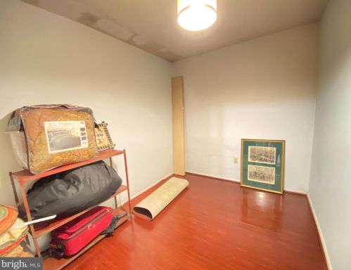 9504 Lawnsberry Ter, Silver Spring MD 20901-4714 exterior