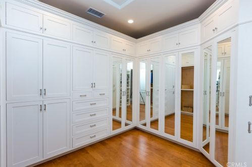 1015 Tiger Tail Dr, Riverside CA  92506-5423 exterior