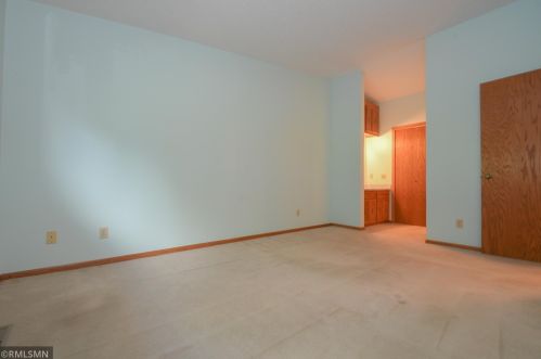 4393 Bear Path Trl, Saint Paul MN  55122-2218 exterior
