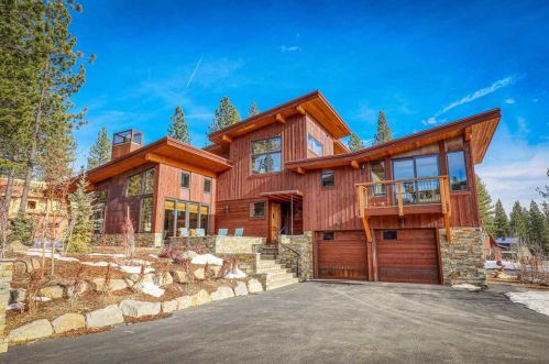9122 Heartwood Dr, Truckee, CA 96161-5193