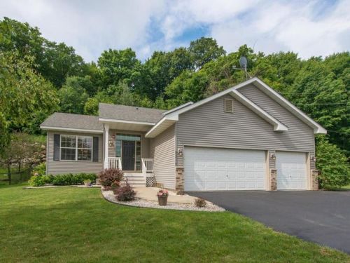 2312 Valley View Rd, Prior Lake, MN 55379-9419