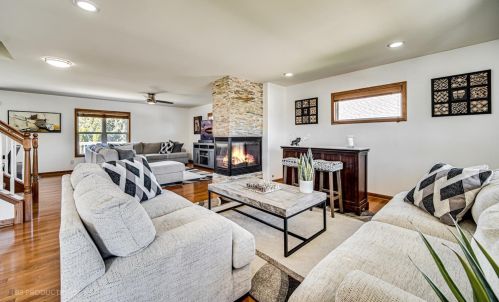2550 Honelee Ct, Valpo, IN 46385-8095