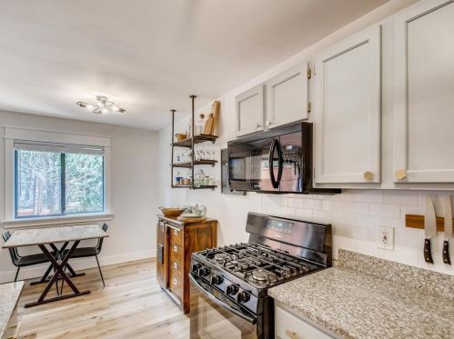 1645 City View Dr, Saint Paul MN  55121-1701 exterior