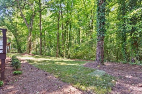 3912 Live Oak Dr, Atlanta GA  30340-2512 exterior