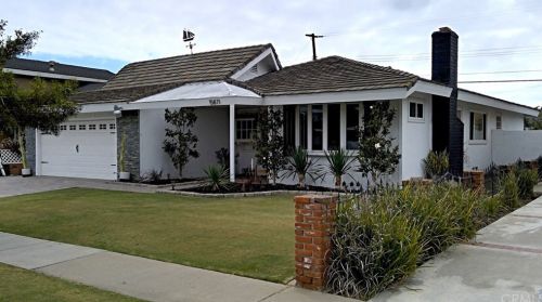 15871 Wicklow Ln, Huntington Beach, CA 92647-3114