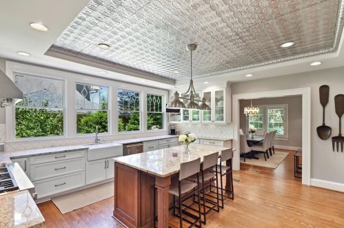 72 Brookhaven Dr, Atlanta GA  30319-3004 exterior