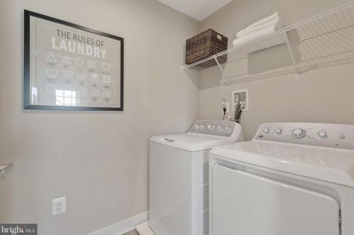 691 Falcon Ln, Aberdeen MD  21001-1256 exterior