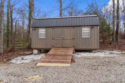 136 Brk Dr, Stockbridge GA  30281-1855 exterior