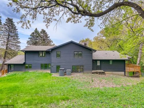 2265 James Ct, Saint Paul MN  55122-2317 exterior