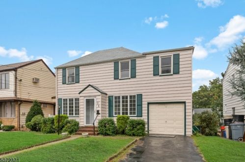 28 Hoover St, North Arlington, NJ 07031-4814