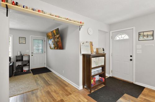 2244 Hillview Rd, Saint Paul MN  55112-1268 exterior