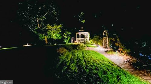 468 State Rd, Princeton NJ  08540-1412 exterior