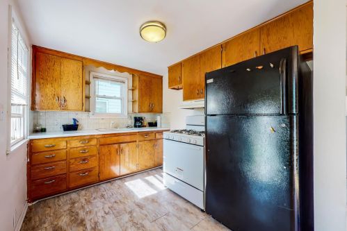 405 5th St, Montgomery, MN 56069-1507
