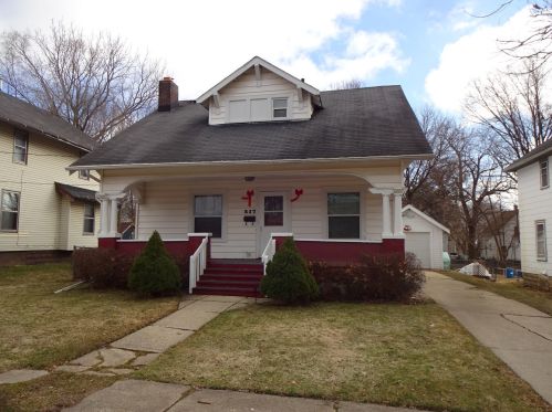 217 Miriam Ave, Rockford, IL 61101-5531