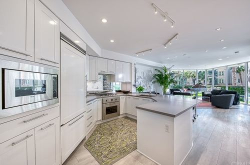 5033 Scholarship, Irvine, CA 92612-5695