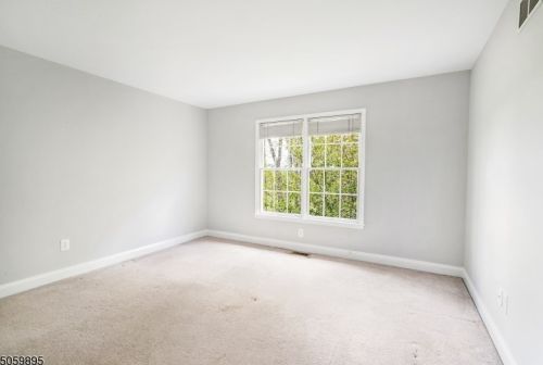 58 Kim Ln, Hackettstown NJ  07840-5623 exterior