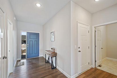 10809 Settlers Ln, Hanover, MN 55341-4127