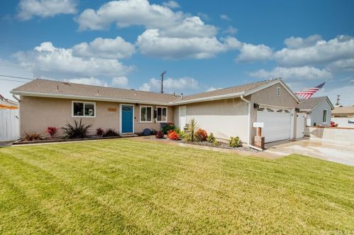 3702 Kingsway Ave, Anaheim CA  92804-4619 exterior