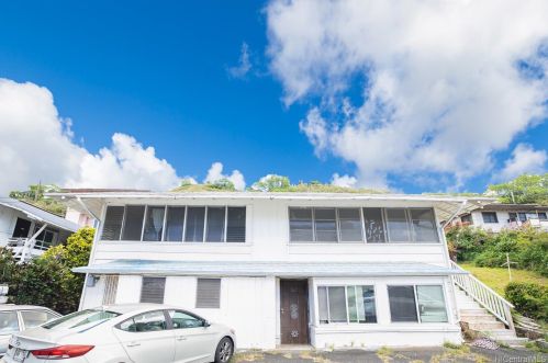 1615 Emerson St, Honolulu HI  96813-2175 exterior