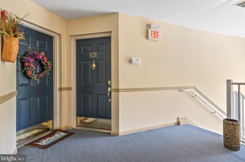 831 Mowat Cir, Trenton, NJ 08690-3224