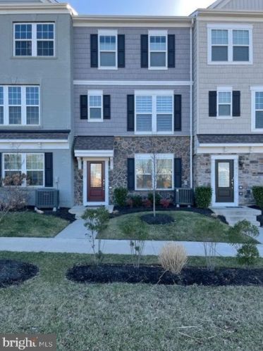 7022 Mongoose Trl, Gainesville, VA 20155-3314