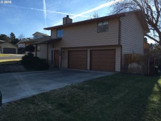 862 Newport Ave, Hermiston, OR 97838-2523