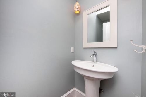 139 Marne Ave, Haddonfield NJ 08033-1444 exterior