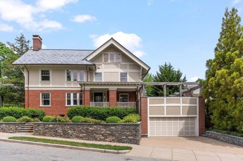 96 Alumni Ave, Providence, RI 02906-2333