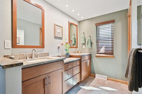 7978 Wabash Ct, Englewood CO 80112-3329 exterior