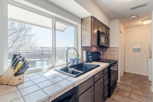 2212 Colonial Pl, Carrollton TX 75007-5503 exterior