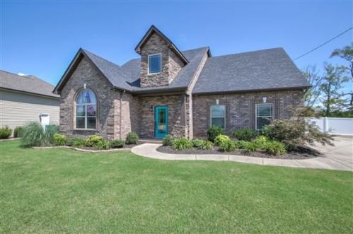 3232 Marion Davis Dr, Murfreesboro, TN 37129-2086