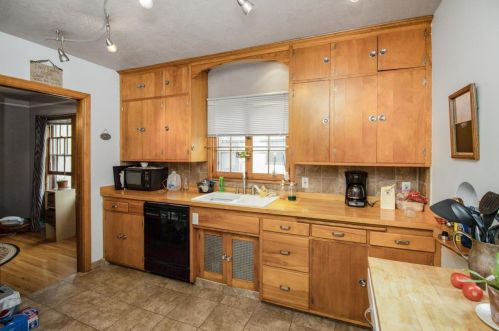 1155 Burnquist St, Saint Paul MN  55106-2804 exterior