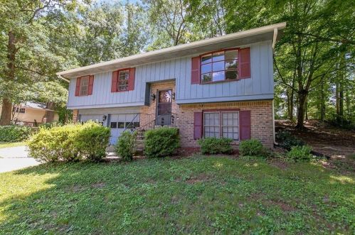 6833 Arabian Ter, Lithonia, GA 30038-2405