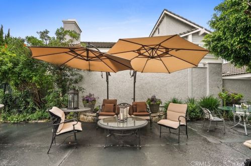 43 Sandpiper, Irvine CA  92604-3646 exterior